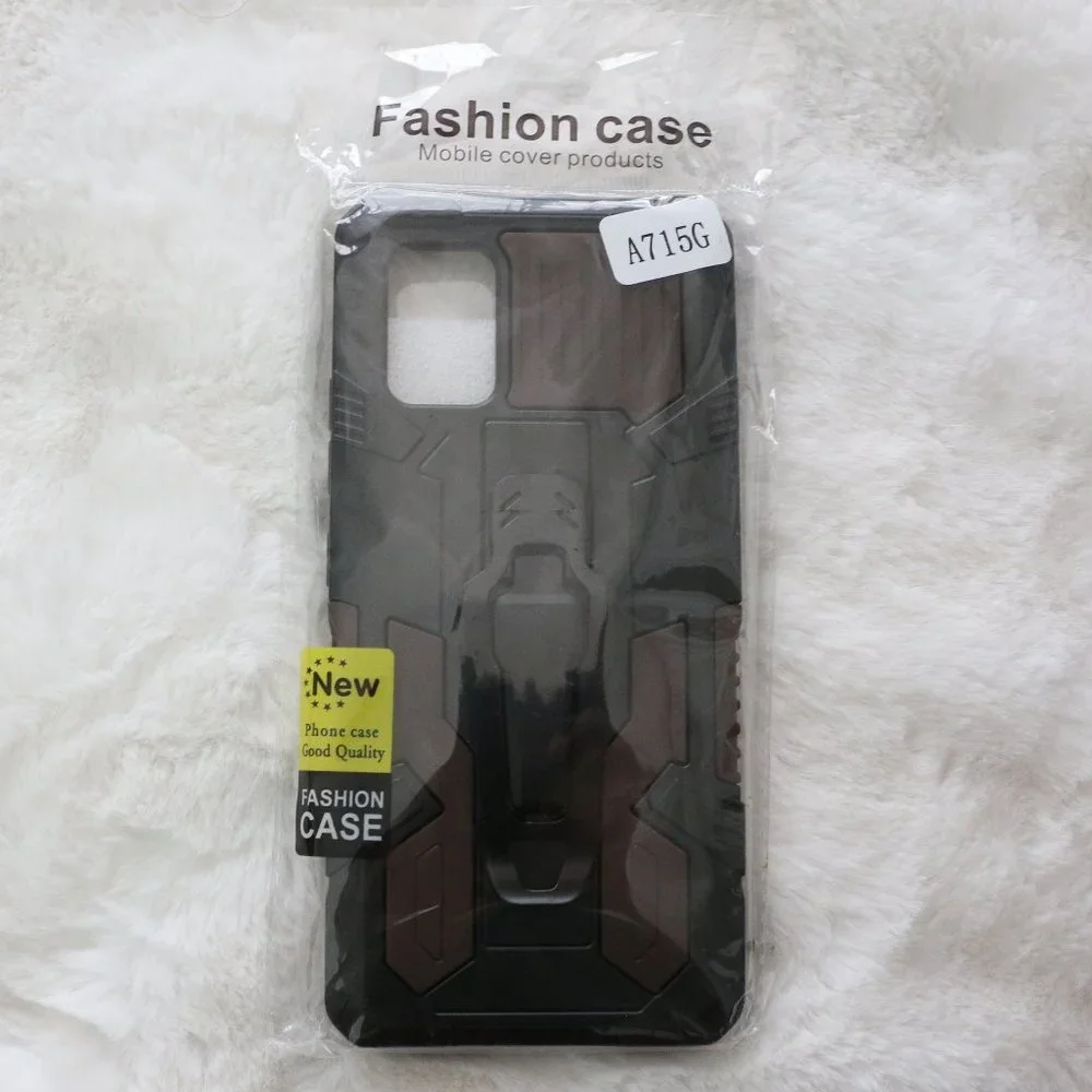N/A brown phone